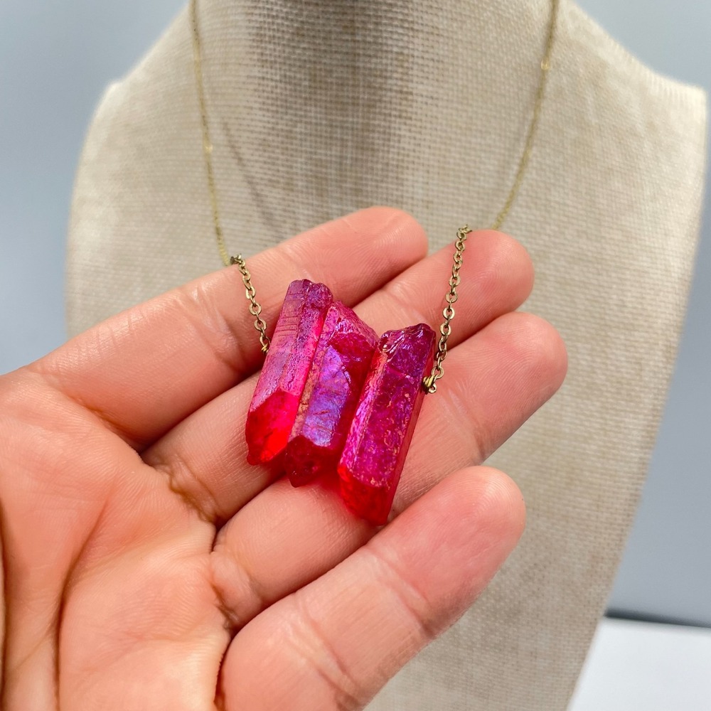 Gold-Tone Iridescent Sheen Raw Quartz Crystal Points Pendant Push Lock Necklace